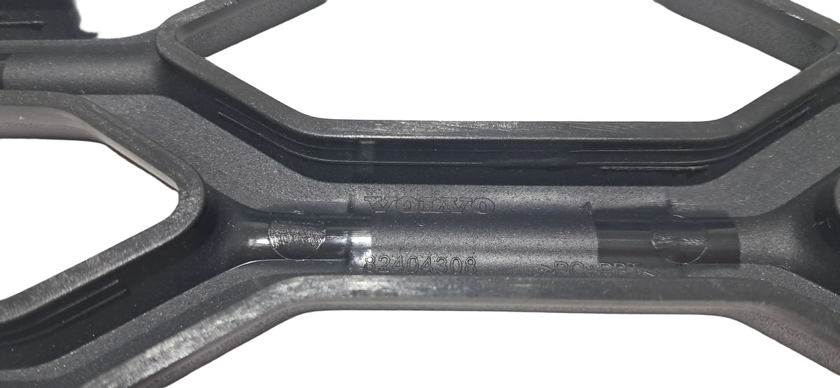 Genuine Volvo FM Centre Grille 82404308
